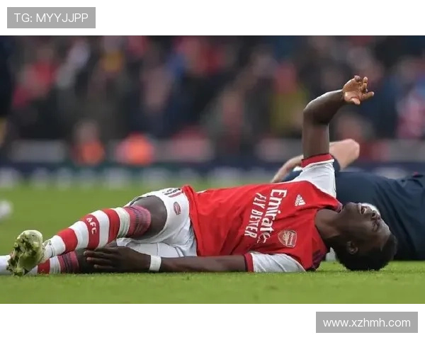 阿森纳球员抢断意图明确未等球过中场线便积极逼抢